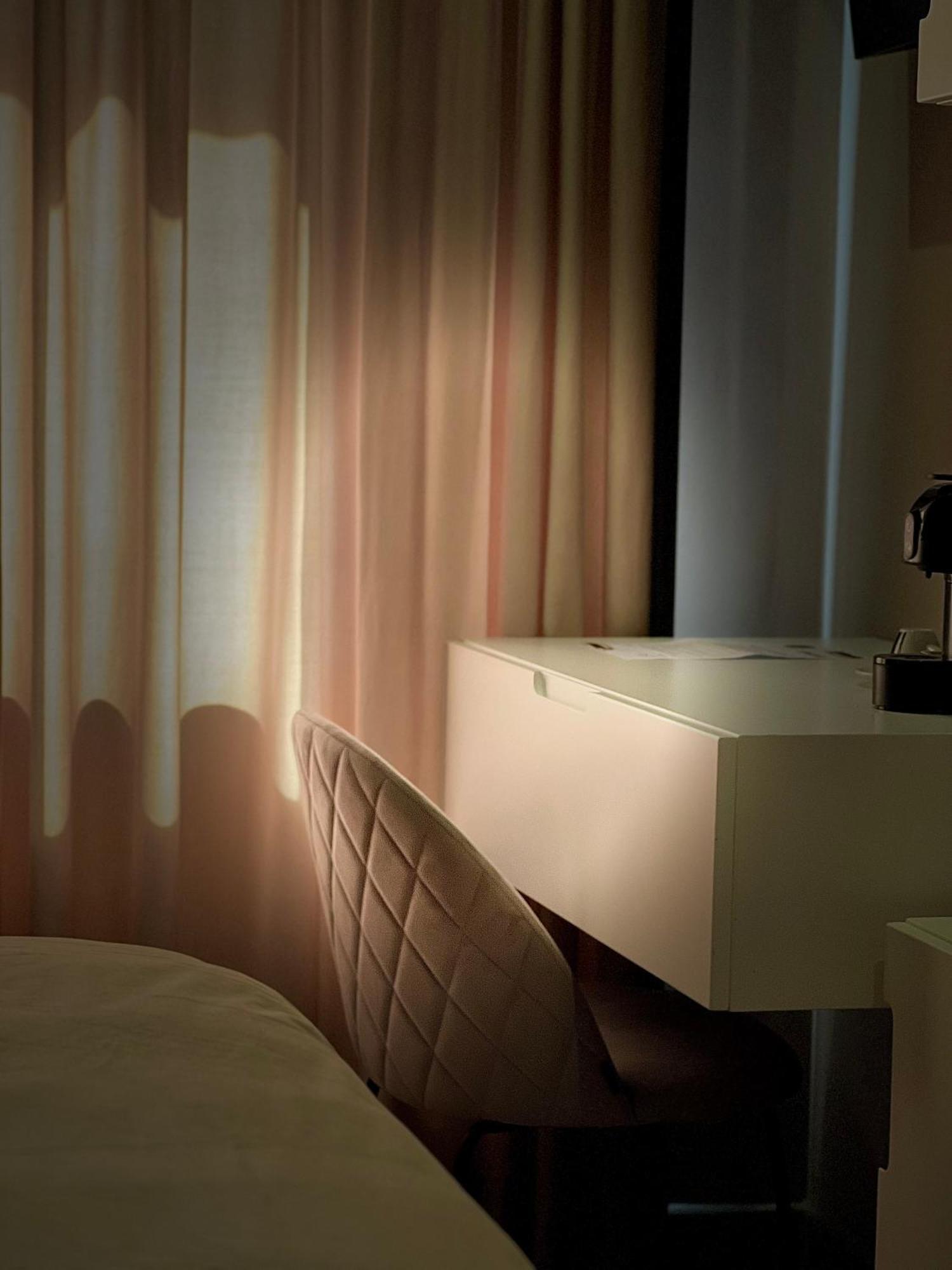 Rex Hotel Boutique Tirana Bagian luar foto