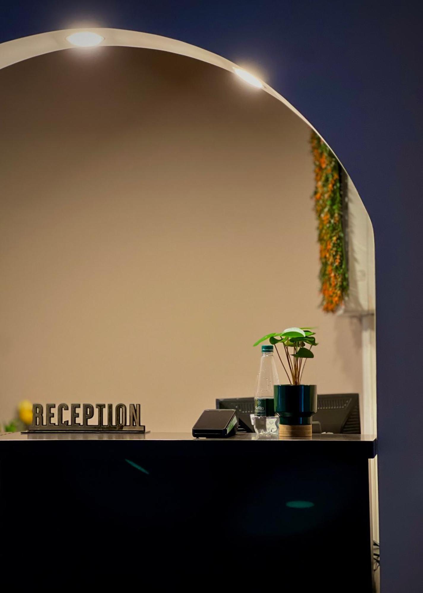 Rex Hotel Boutique Tirana Bagian luar foto