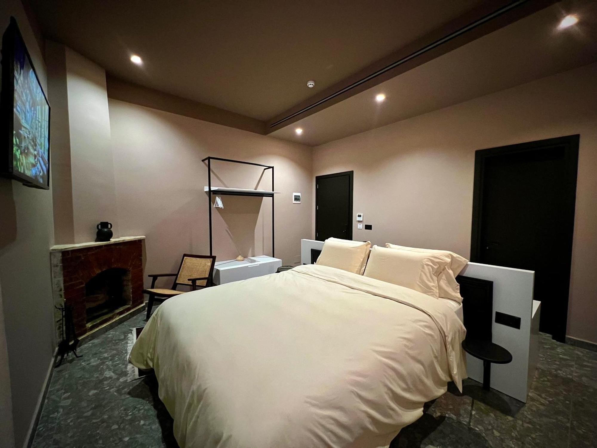 Rex Hotel Boutique Tirana Bagian luar foto